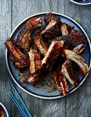 Sweet-and-spicy spareribs with Korean barbecue sauce
