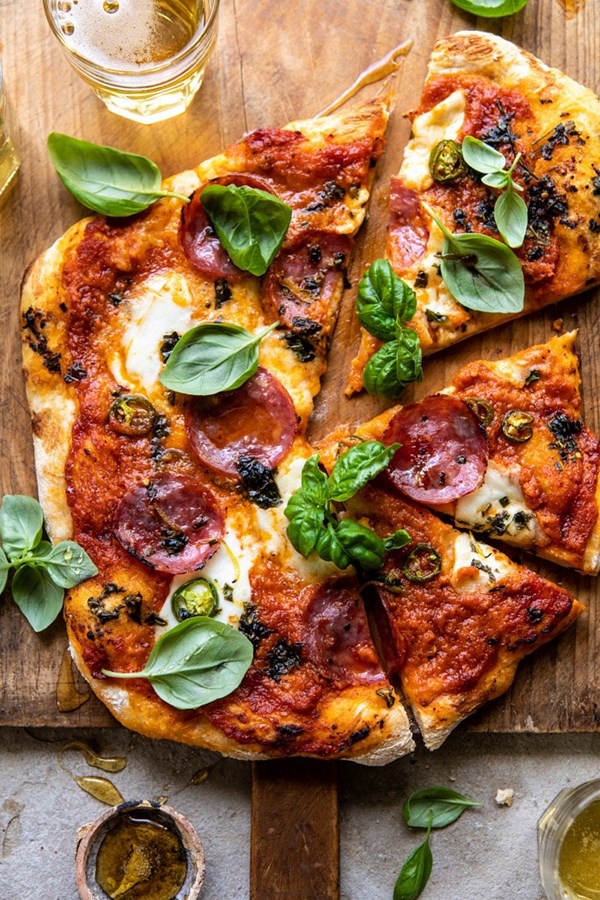 Sweet and spicy tomato basil pepperoni pizza