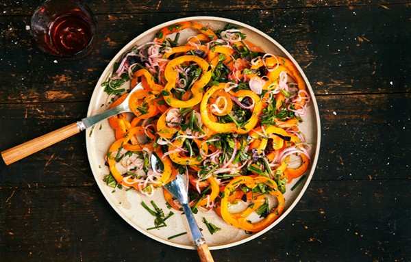 Sweet bell pepper & onion salad