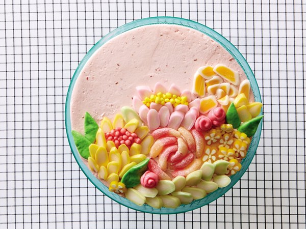 Sweet bouquet cake