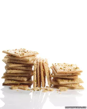 Sweet cardamom crackers