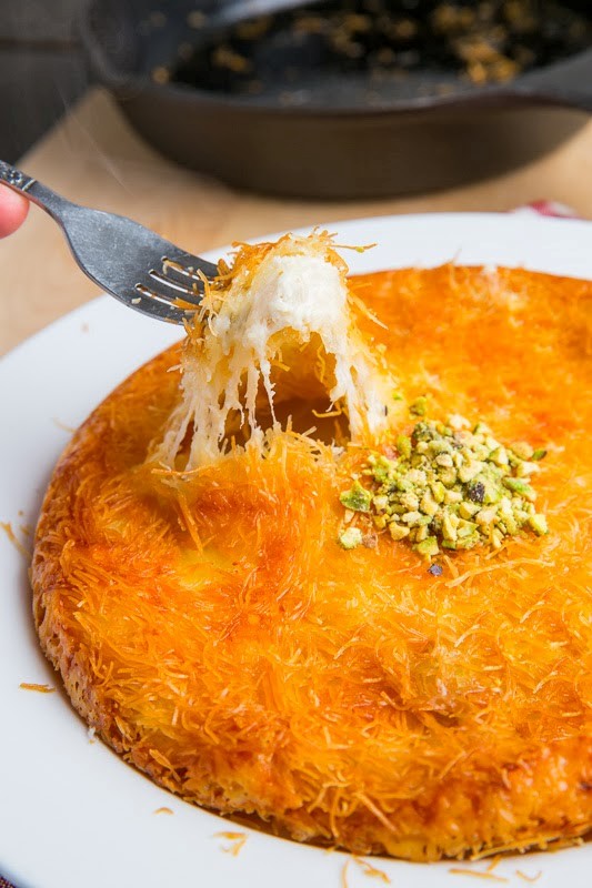 Sweet cheese pastry (Kanafeh/Künefe)
