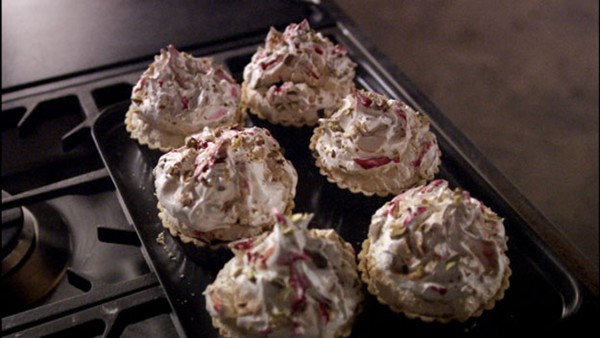 Sweet cherry meringue pies