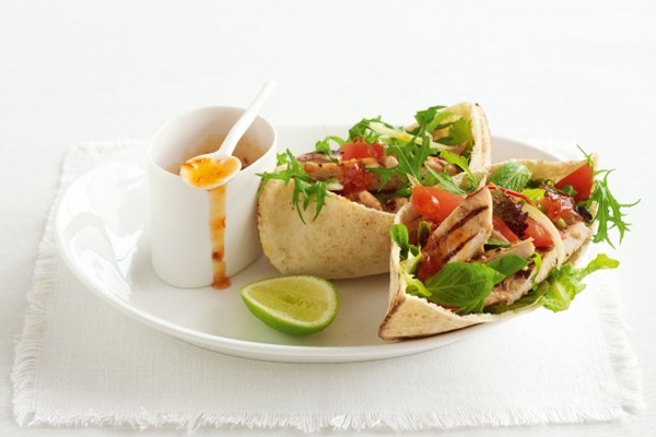 Sweet chilli chicken pitas