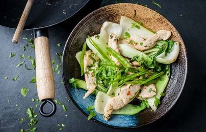 Sweet chilli chicken with garlic, lemon and coriander