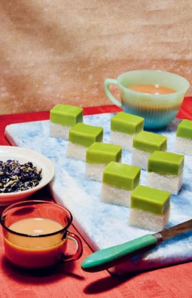 Sweet coconut rice cake with pandan custard