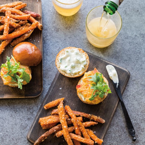 Sweet corn & red pepper fritter burgers