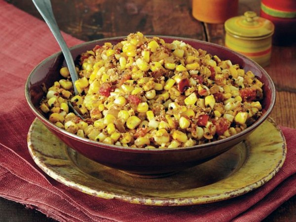 Sweet corn with toasted coconut (Thénga makkai)