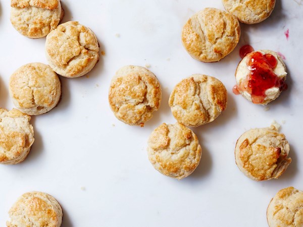 Sweet cream scones