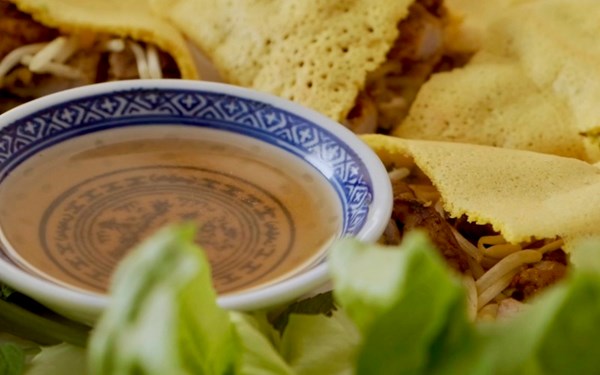 Sweet fish sauce (Nuoc mam cham) 