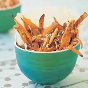 Sweet frites with garlic and sea salt