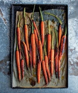 Sweet-hot roasted carrots