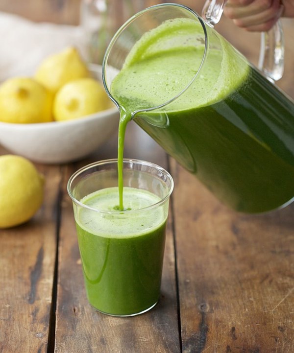 Sweet kale lemonade