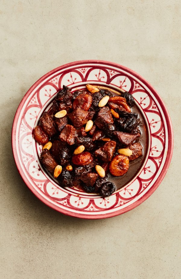 Sweet lamb with prunes and dried apricots (Lham lahlou)