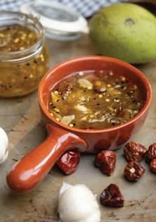 Sweet mango chutney (Nauratan chutney)