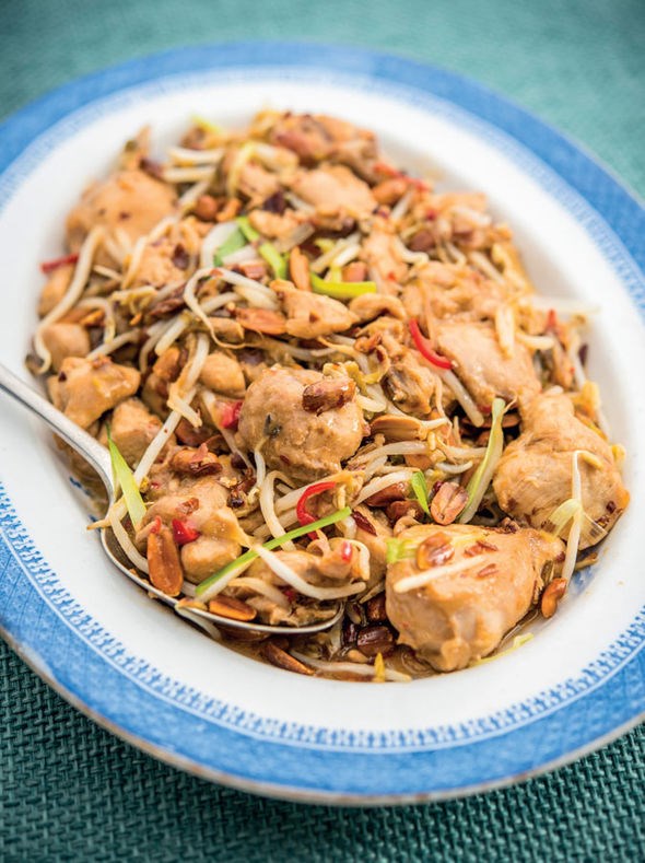 Sweet 'n' sticky nutty chicken