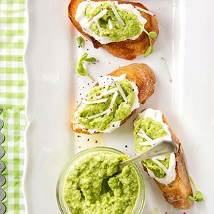 Sweet pea ricotta bruschetta