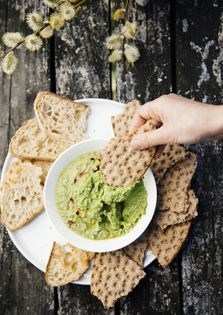 Sweet pea toasts