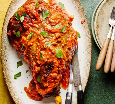 Sweet pepper roasted lamb