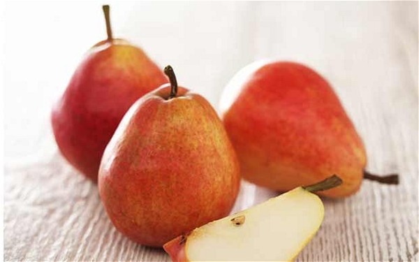 Sweet pickled pears
