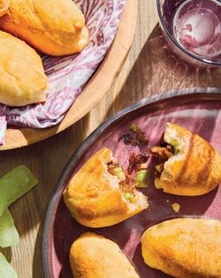 Sweet pork buns (Roti bakso)