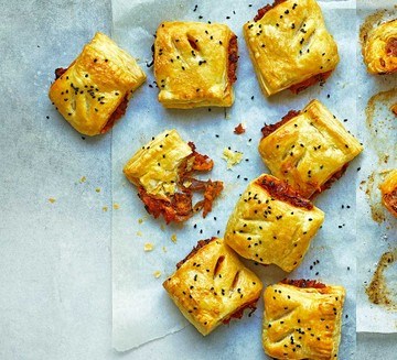 Sweet potato & caramelised onion rolls