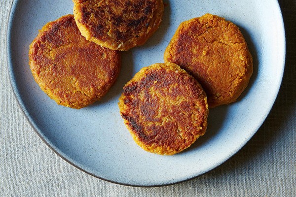 Sweet potato and chickpea cakes