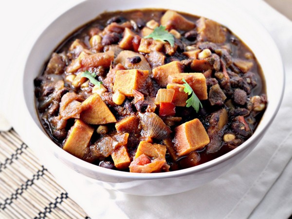 Sweet potato black bean chili