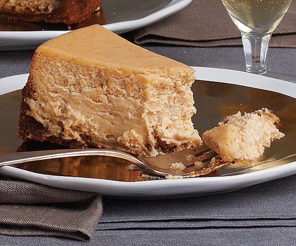 Sweet potato cheesecake with gingersnap crust
