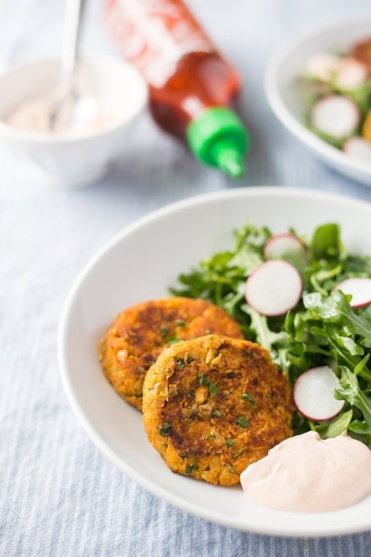Sweet potato-chickpea patties with Sriracha-yogurt dip