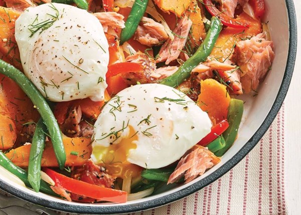 Sweet potato hash with smoked salmon 