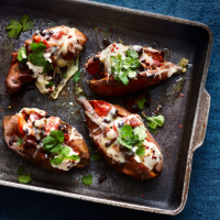 Sweet potato jackets with Gruyère and black beans