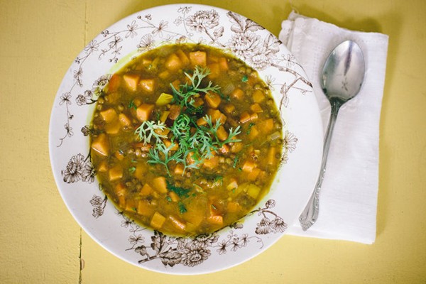 Sweet potato lentil curry soup