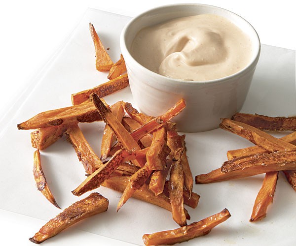 Sweet potato oven fries with fry sauce