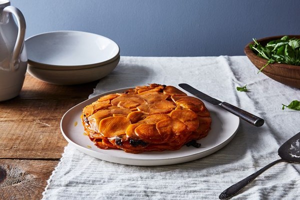 Sweet potatoes Anna with prunes