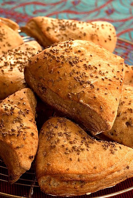 Sweet Provençal flatbread with anise seeds