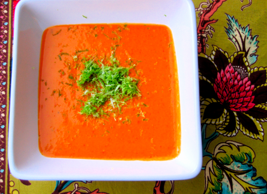 Sweet red pepper soup