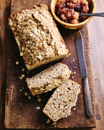 Sweet rye and oat quick bread