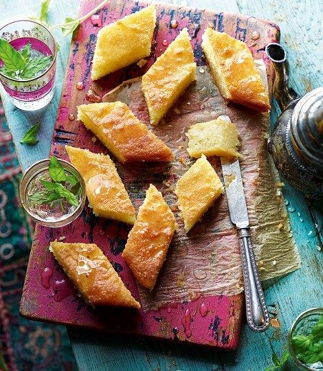 Sweet semolina cake (Azza's basbousa)