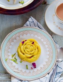 Sweet semolina halva with pistachio and rose water