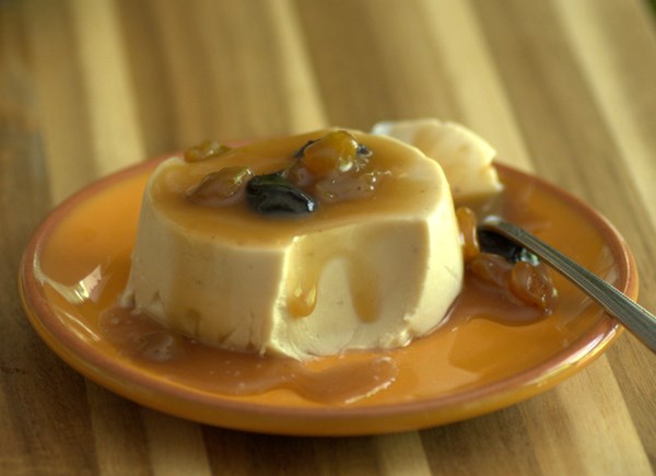 Sweet sherry panna cotta with caramel raisin sauce