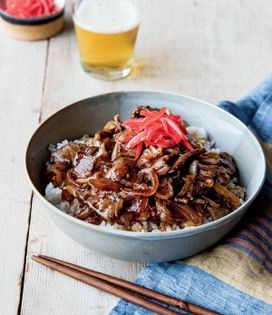 Sweet simmered beef and onions over rice (Gyudon)