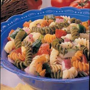 Sweet-sour pasta salad 