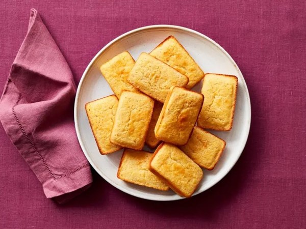 Sweet Southern cornbread