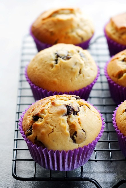 Sweet thyme and chocolate chip muffins