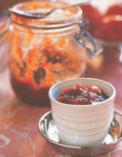 Sweet tomato chutney