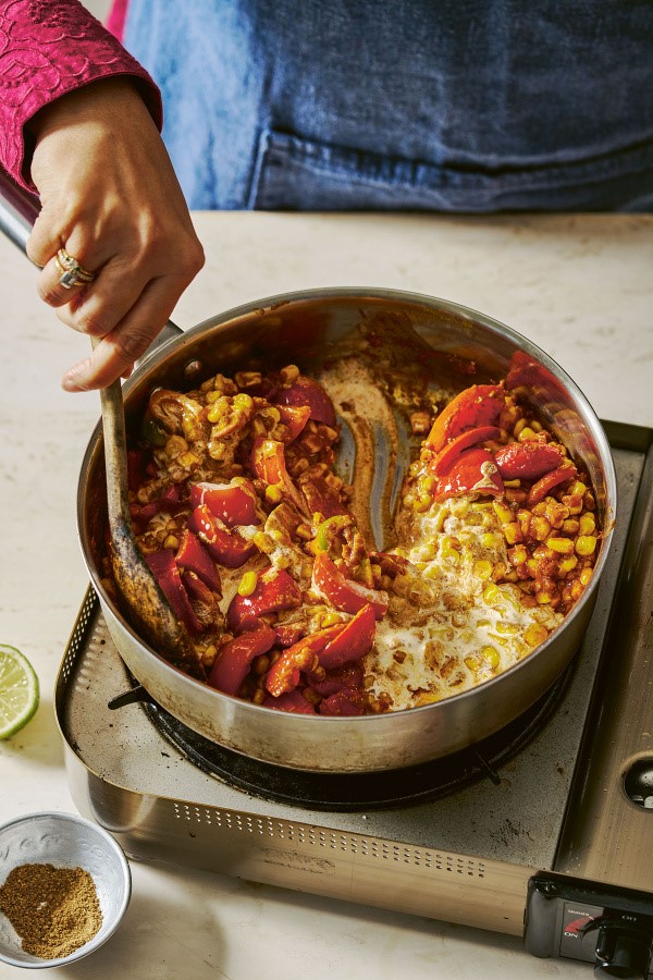 Sweetcorn and pepper curry with cumin, coriander and garam masala