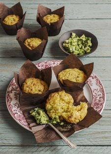 Sweetcorn muffins with avocado salsa