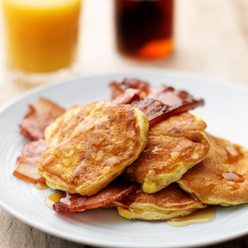 Sweetcorn pancakes, dry-cured bacon and maple syrup