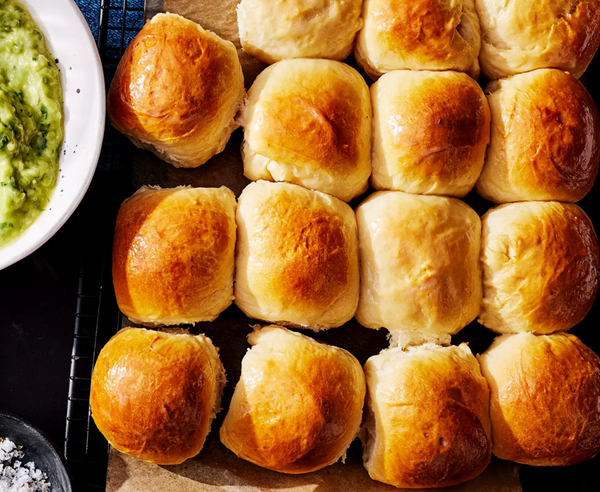 Sweetened condensed milk rolls